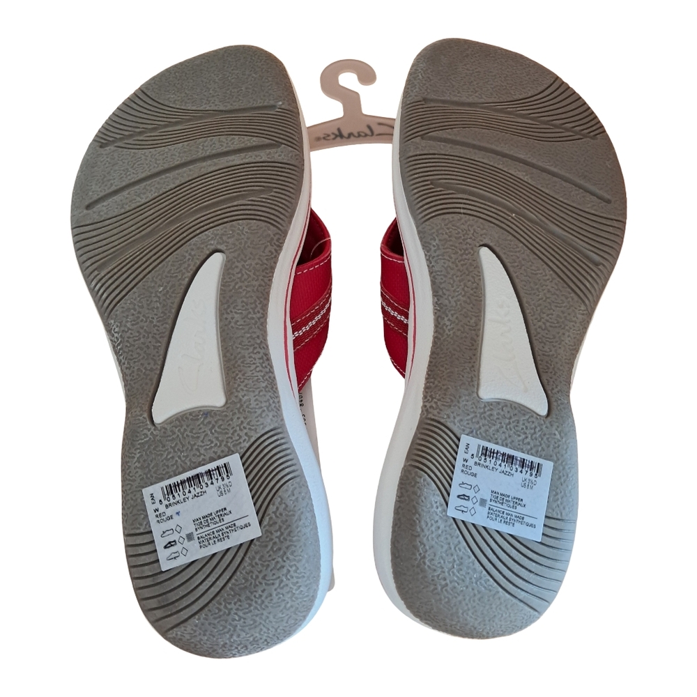 Clarks Women's Cloudsteppers Cushionsoft New With Tiny Defect Size 6 Red/ Grey - Picture 4 of 9